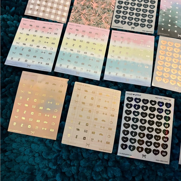 Simply Gilded heart icons for planners 14 sheets patterns and designs stickers - Picture 4 of 5